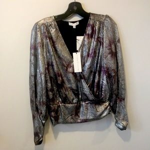 MAISON D’AAMELIE Women’s Long Sleeve Shimmer Top Size Small